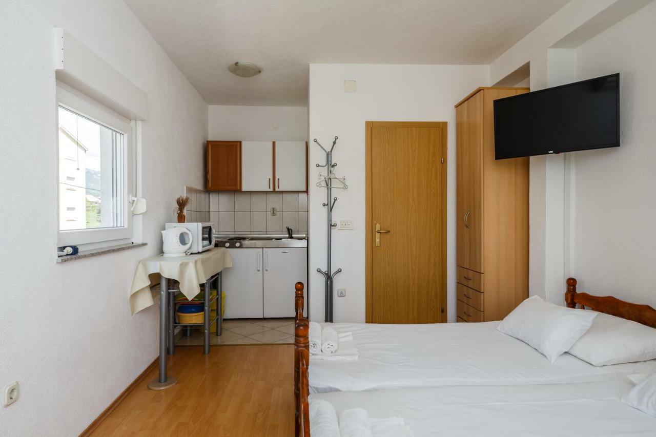 Apartments Mila Kaštela 外观 照片