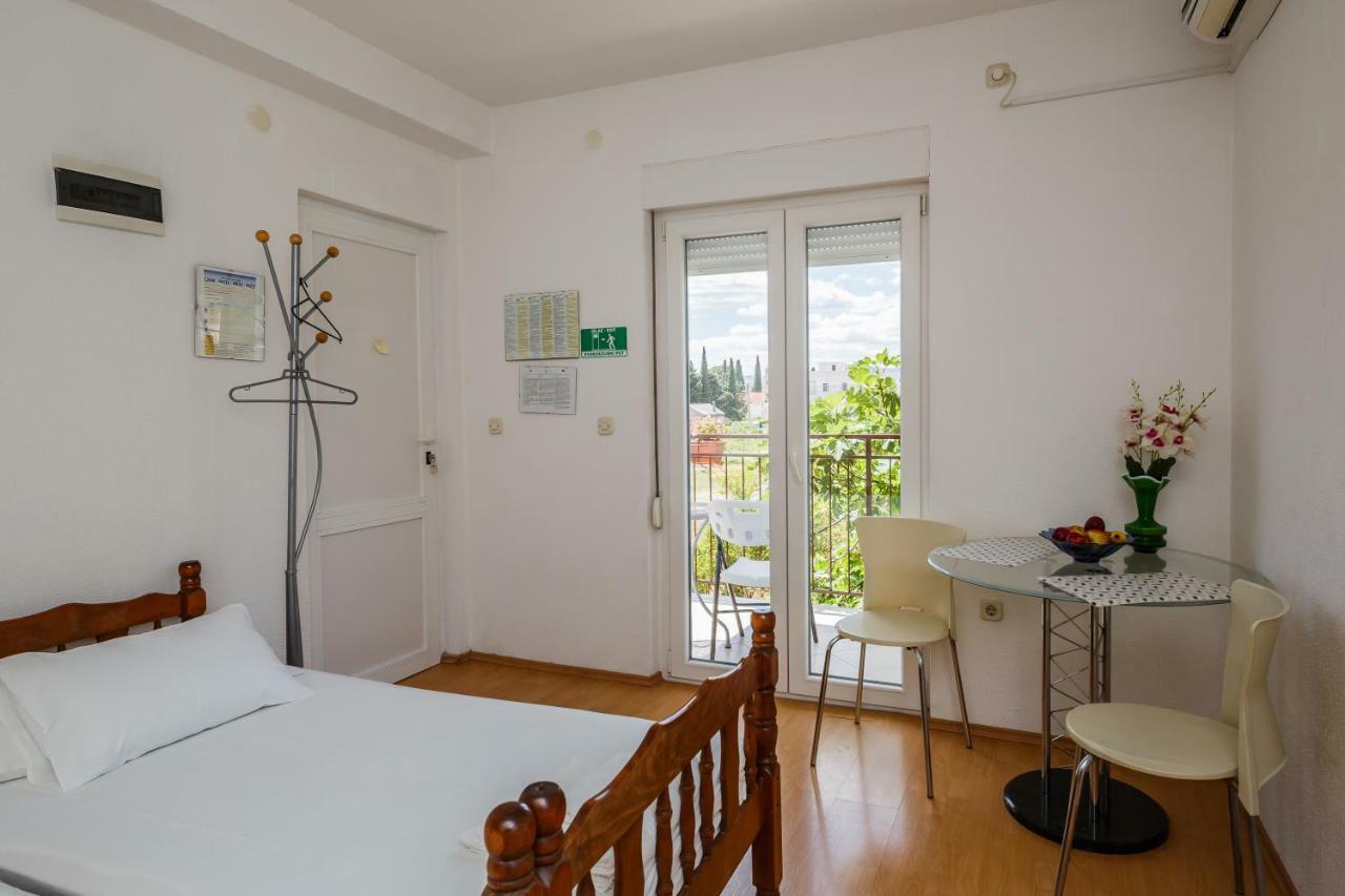 Apartments Mila Kaštela 外观 照片