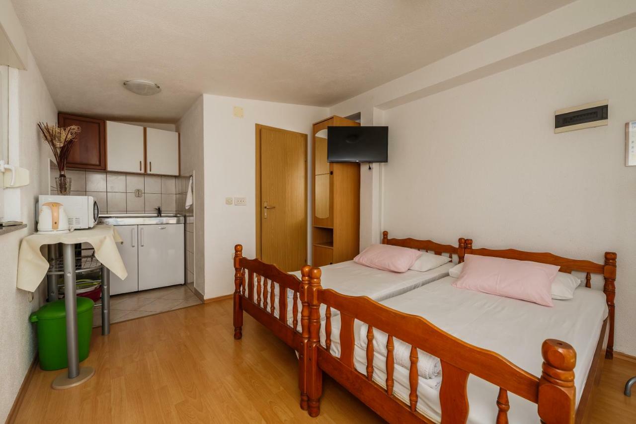 Apartments Mila Kaštela 外观 照片