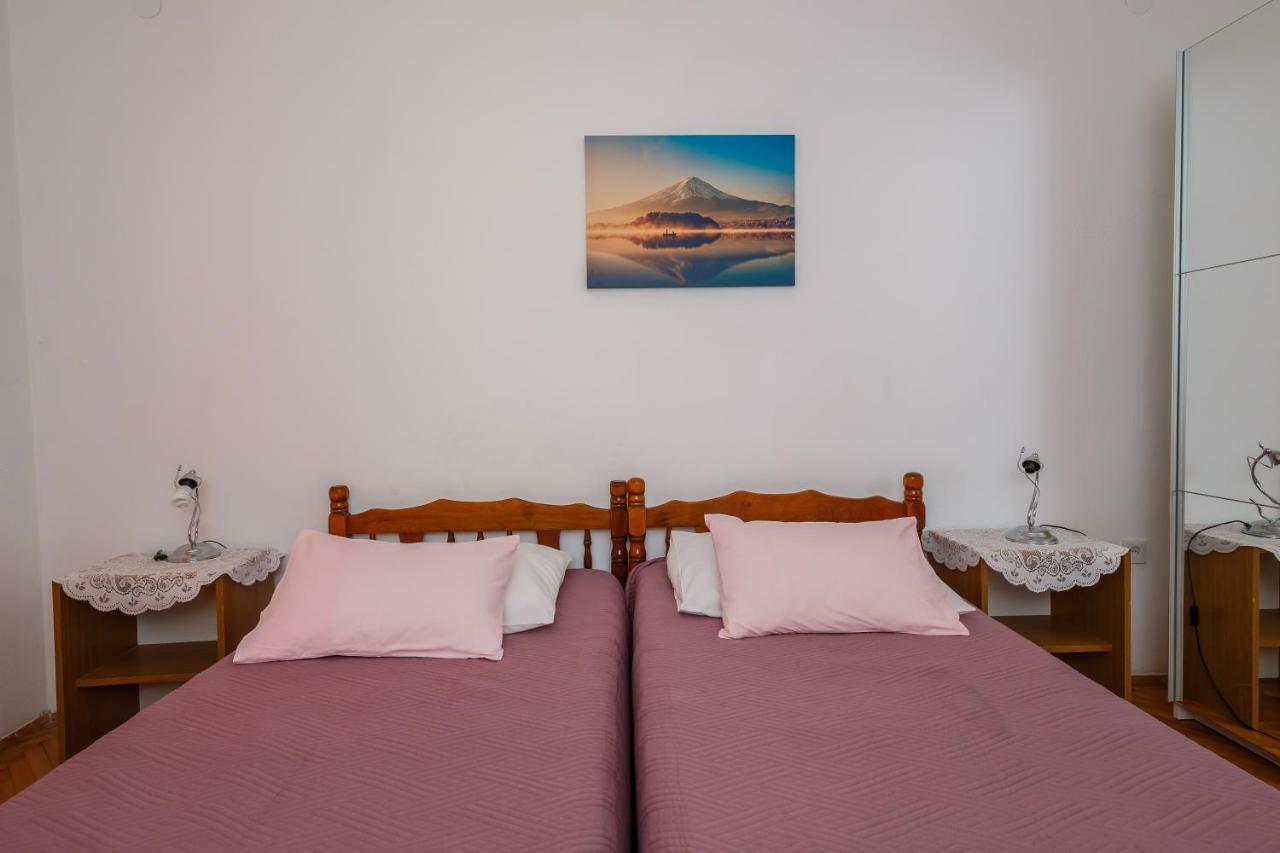 Apartments Mila Kaštela 外观 照片