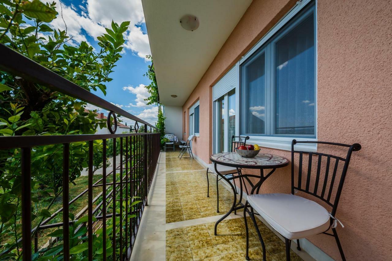 Apartments Mila Kaštela 外观 照片